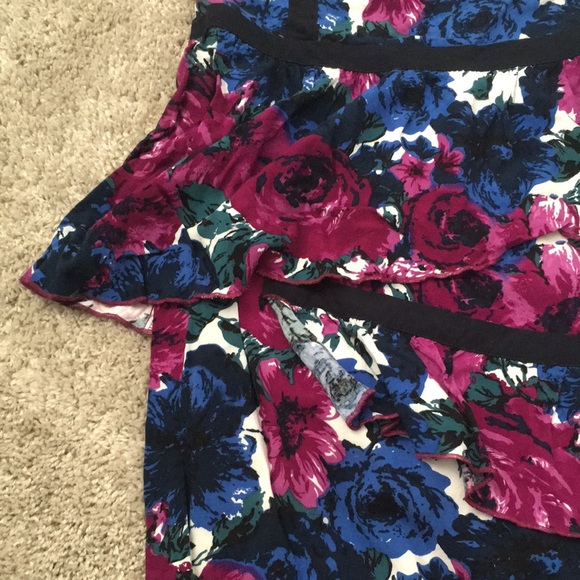 Kimchi Blue strapless floral dress, size medium - Picture 5 of 6